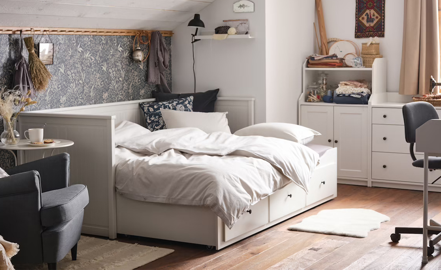 IKEA HEMNES Day-bed frame with 3 drawers, 80×200 cm